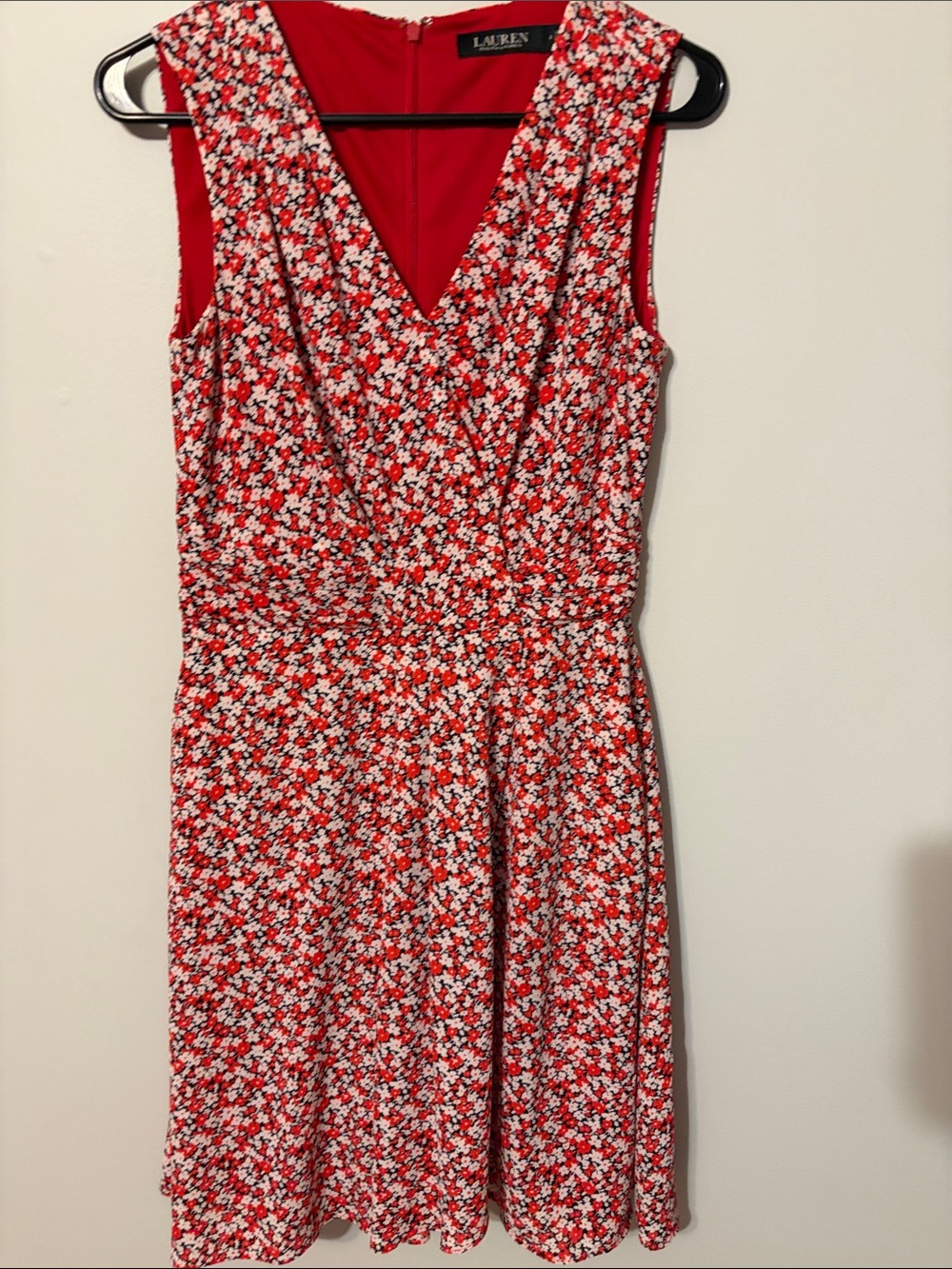 Lauren: Ralph Lauren: Red White and Navy Floral V-Neck Midi Dress with Pockets.4